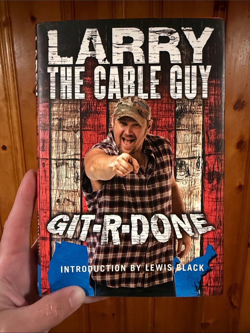 Larry The Cable Guy-book